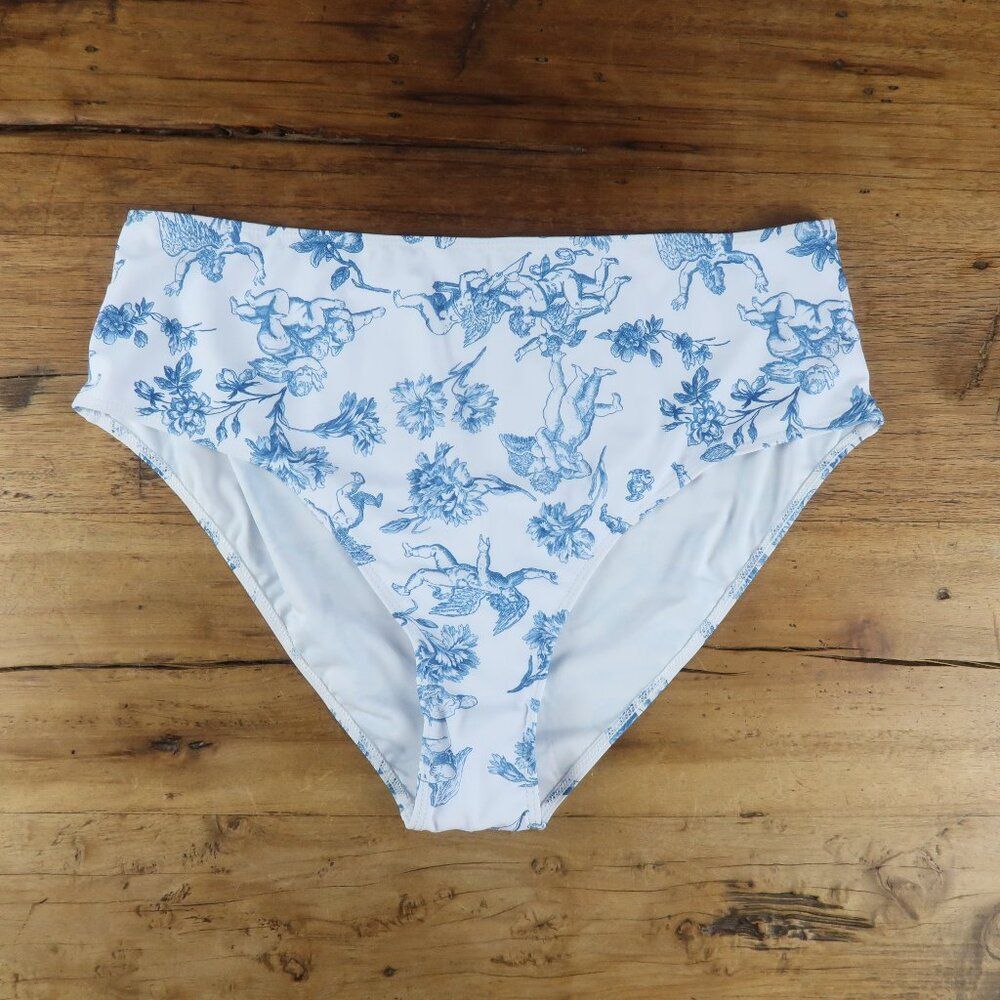 SHEIN BLUE & WHITE CHERUB & FLORAL DESIGN CHEEKY SWIM BOTTOMS SIZE 4XL NWOT